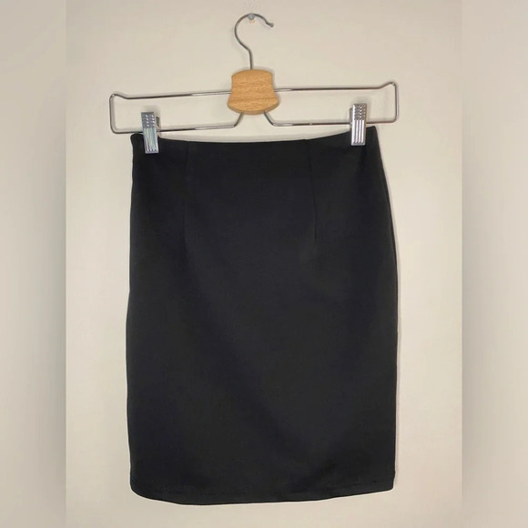 Missguided Lace up Front Black Mini Skirt - Picture 3 of 6